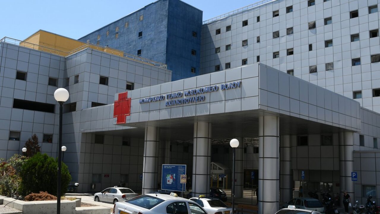 Mάχη των γιατρών στο νοσοκομείο Βόλου για τον 24χρονο σοβαρά τραυματία εργαζόμενο στη βιοτεχνία μετάλλου