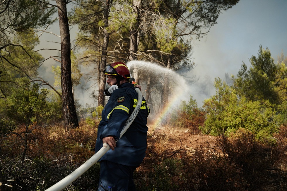 Φωτιά στη Ροδόπη – Αεροσκάφη και ελικόπτερα στη μάχη κατάσβεσης