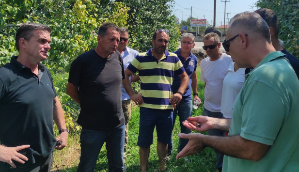 Στα χαλαζόπληκτα της Αγιάς κλιμάκιο της Περιφέρειας Θεσσαλίας και του ΕΛΓΑ