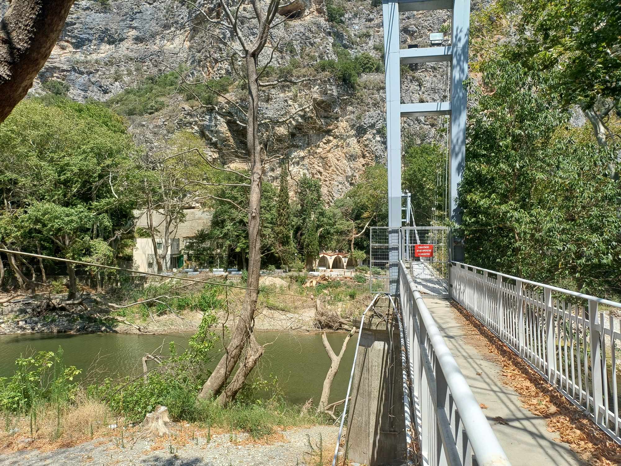 Στην όχθη του Πηνειού οι ακολουθίες για την γιορτή της Αγίας Παρασκευής Τεμπών