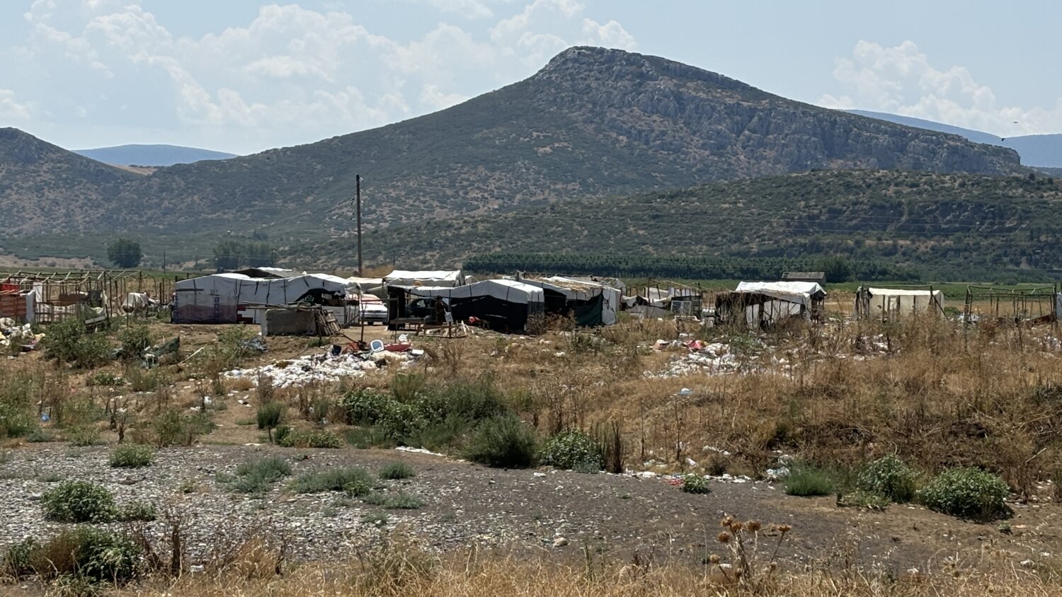 Απέραντος σκουπιδότοπος χωριό της Λάρισας!