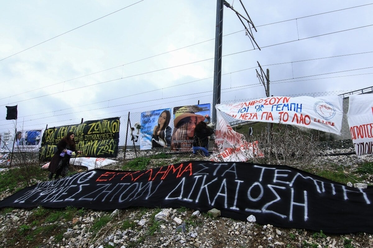 Τραγωδία στα Τέμπη: Τα πρώτα 24ωρα του σταθμάρχη εκτός φυλακής και το μυστήριο του 15ου σκληρού δίσκου