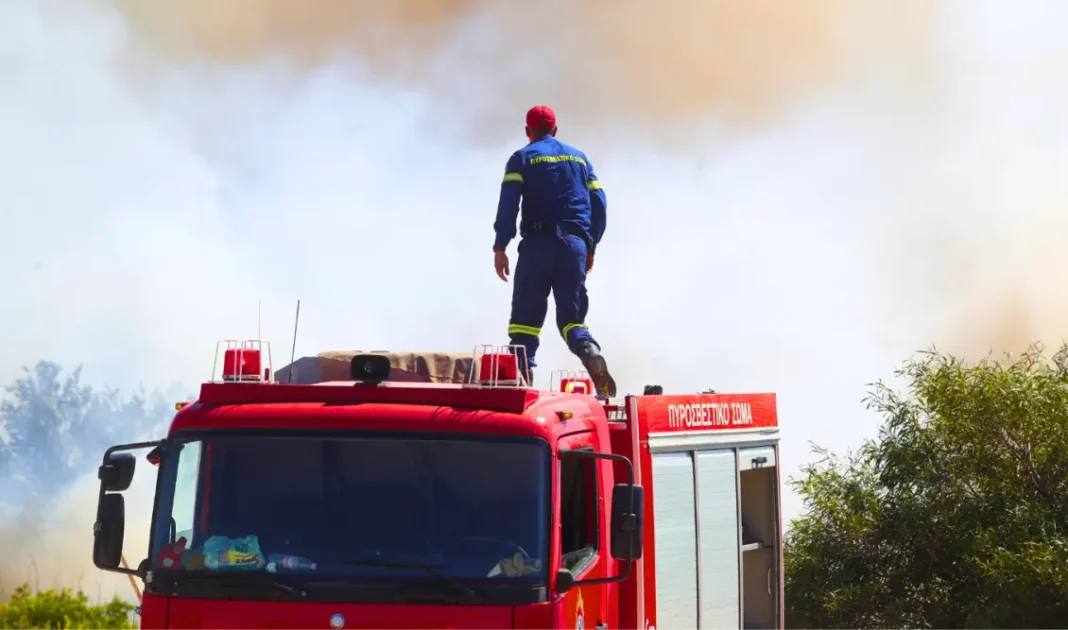 Κραυγή απόγνωσης από τους πυροσβέστες της Λάρισας: Οι αντοχές μας τελειώνουν…