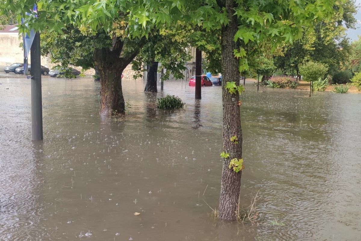 Σαρώνει η κακοκαιρία: Συναγερμός για 5 περιοχές – Φόβοι για νέες πλημμύρες