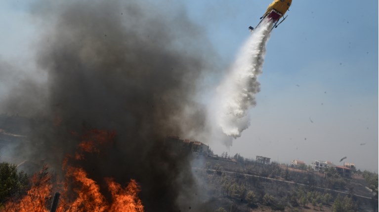 Φωτιά στον Ορχομένο - Στη μάχη έξι εναέρια μέσα