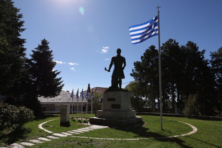 Ετήσιο μνημόσυνο του ήρωα της Επανάστασης του 1821 Γεωργάκη Ολύμπιου στο Λιβάδι