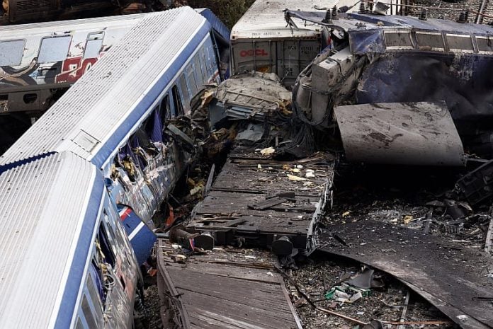 Μόλις προχθές με καθυστέρηση δύο ετών έψαξαν τις κάμερες για το ύποπτο «φορτίο» της τραγωδίας στα Τέμπη