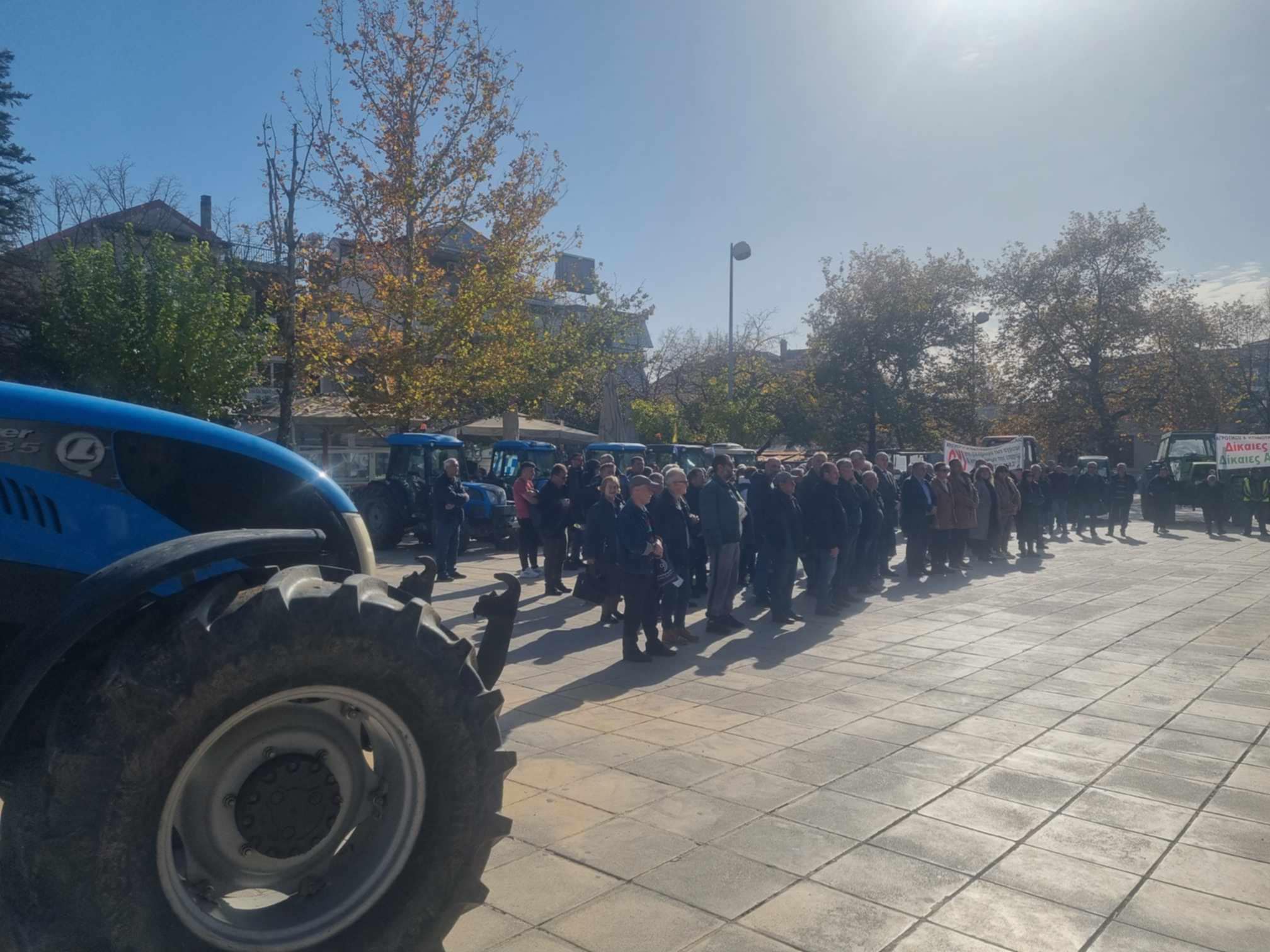 Πανεπαρχιακό συλλαλητήριο αμυγαλοπαραγωγών στην Ελασσόνα- ακόμη περιμένουν αποζημιώσεις (ΦΩΤΟ)