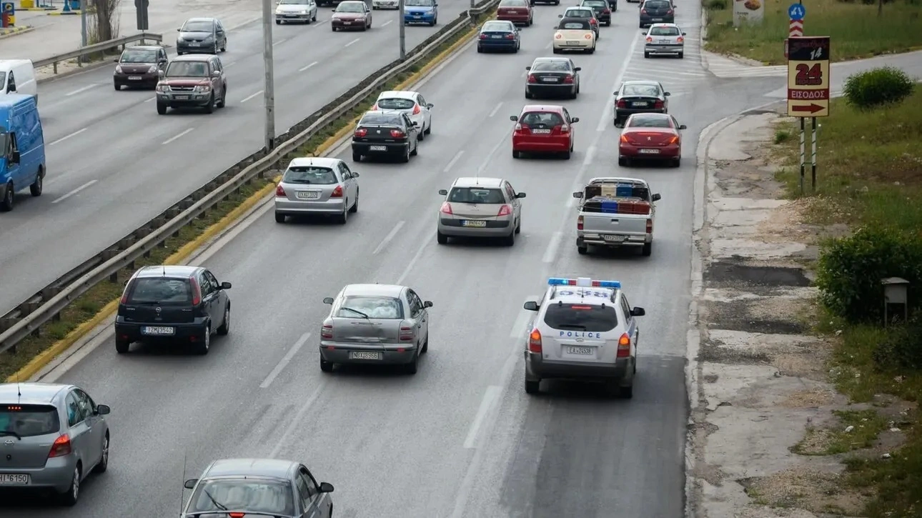 Τέλη κυκλοφορίας 2025: Αντίστροφη μέτρηση για την καταβολή τους - Τα «τσουχτερά» πρόστιμα