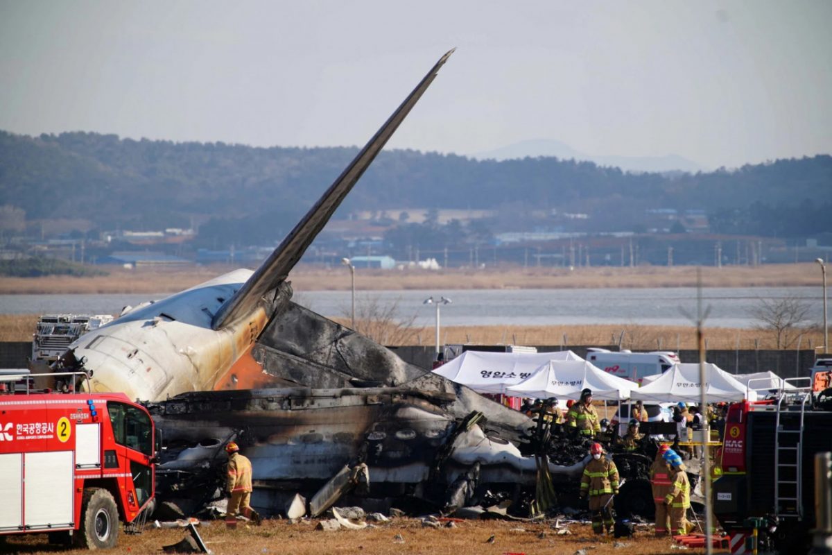 Νότια Κορέα, συντριβή Boeing: Το μοιραίο λάθος που σκόρπισε τον θάνατο – «Θα είχαν επιβιώσει όλοι»