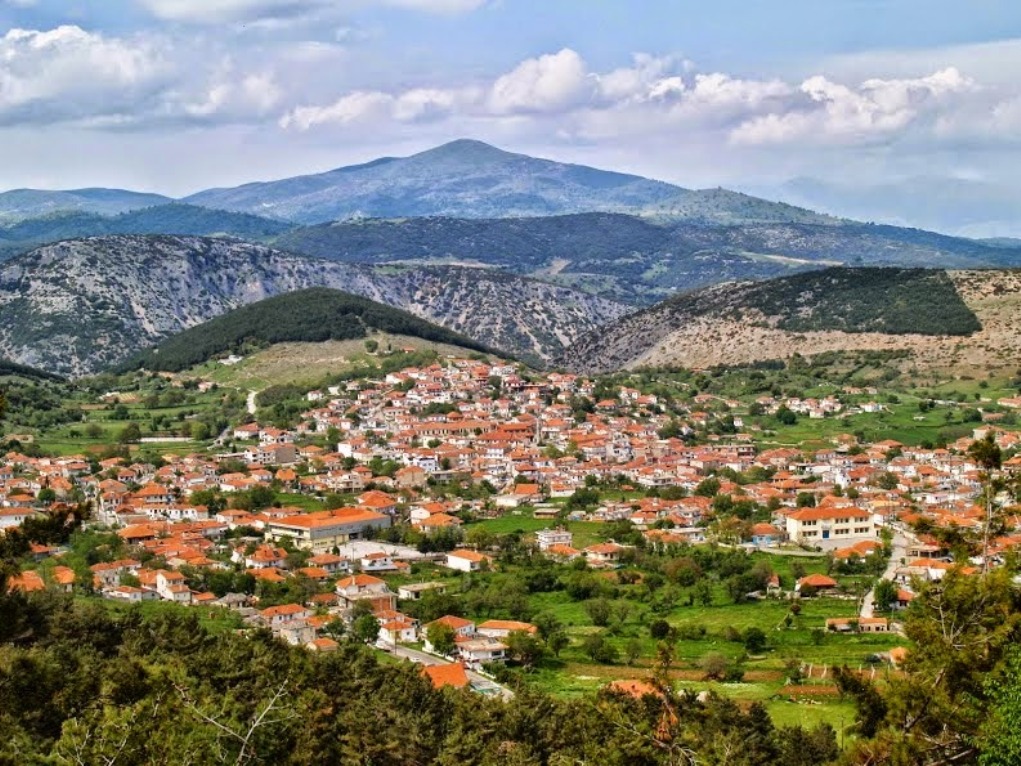 Το χωριό της Λάρισας που έχει αναγεννηθεί από τις στάχτες του πολλές φορές