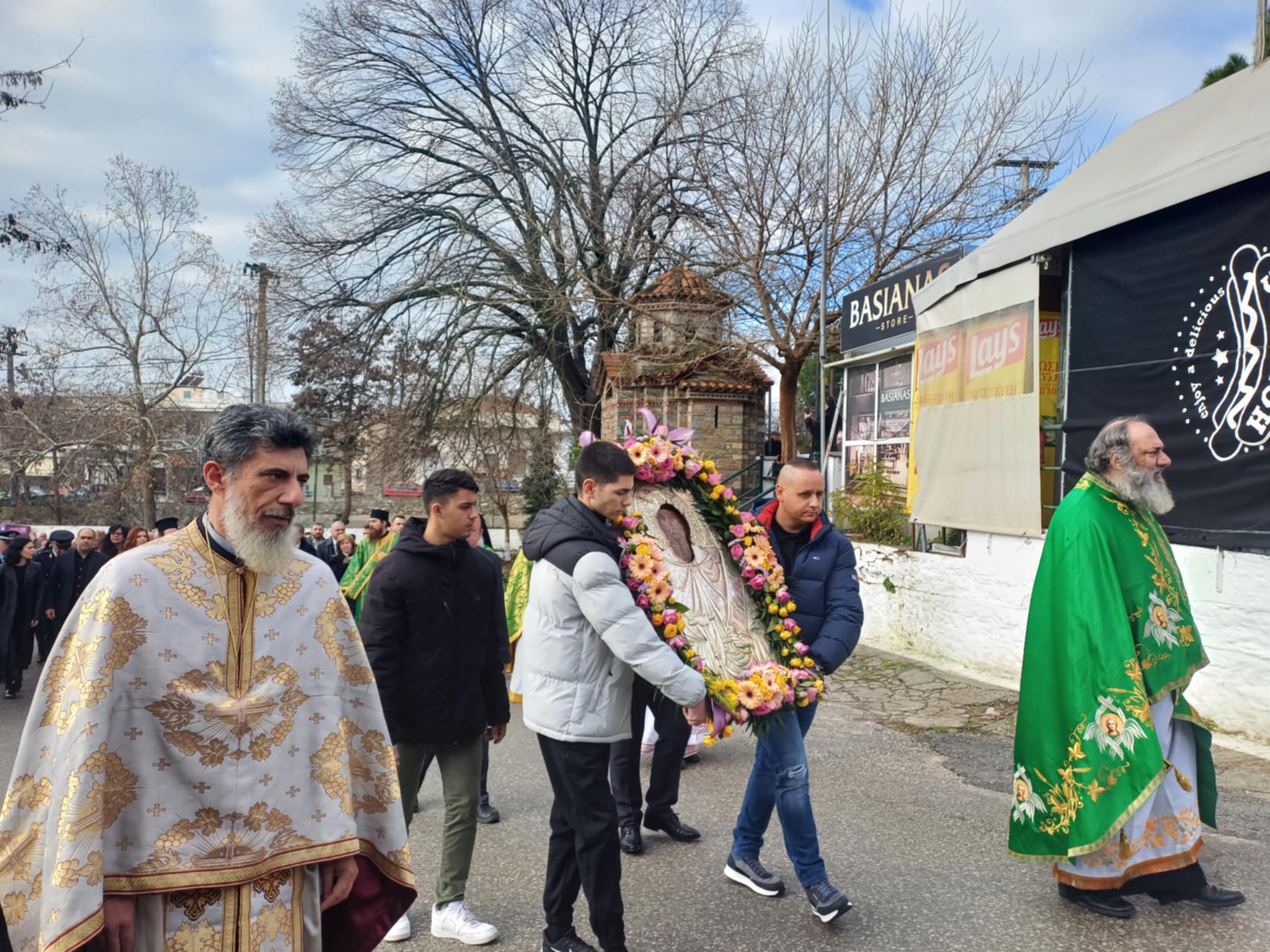 Παρουσία πλήθους πιστών και του δημάρχου Αθηναίων ο λαμπρός εορτασμός των Αγίων Αντωνίων στην Αγιά (ΦΩΤΟ+video)