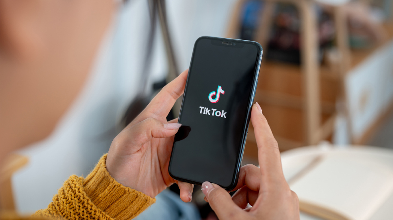 Ανοίγει ξανά το TikTok στις ΗΠΑ μετά την παρέμβαση Τραμπ