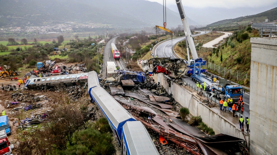 Τέμπη: Ερωτήματα Κοκοτσάκη για τα τρία νέα βίντεο που κατέθεσε ο Καπερνάρος για την εμπορική αμαξοστοιχία