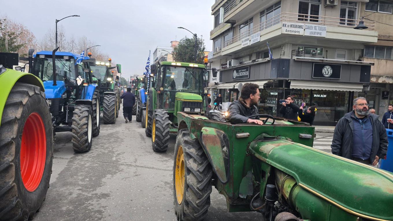 Οι αγρότες της Μαγνησίας κλείνουν την παλιά εθνική το απόγευμα στο Ριζόμυλο