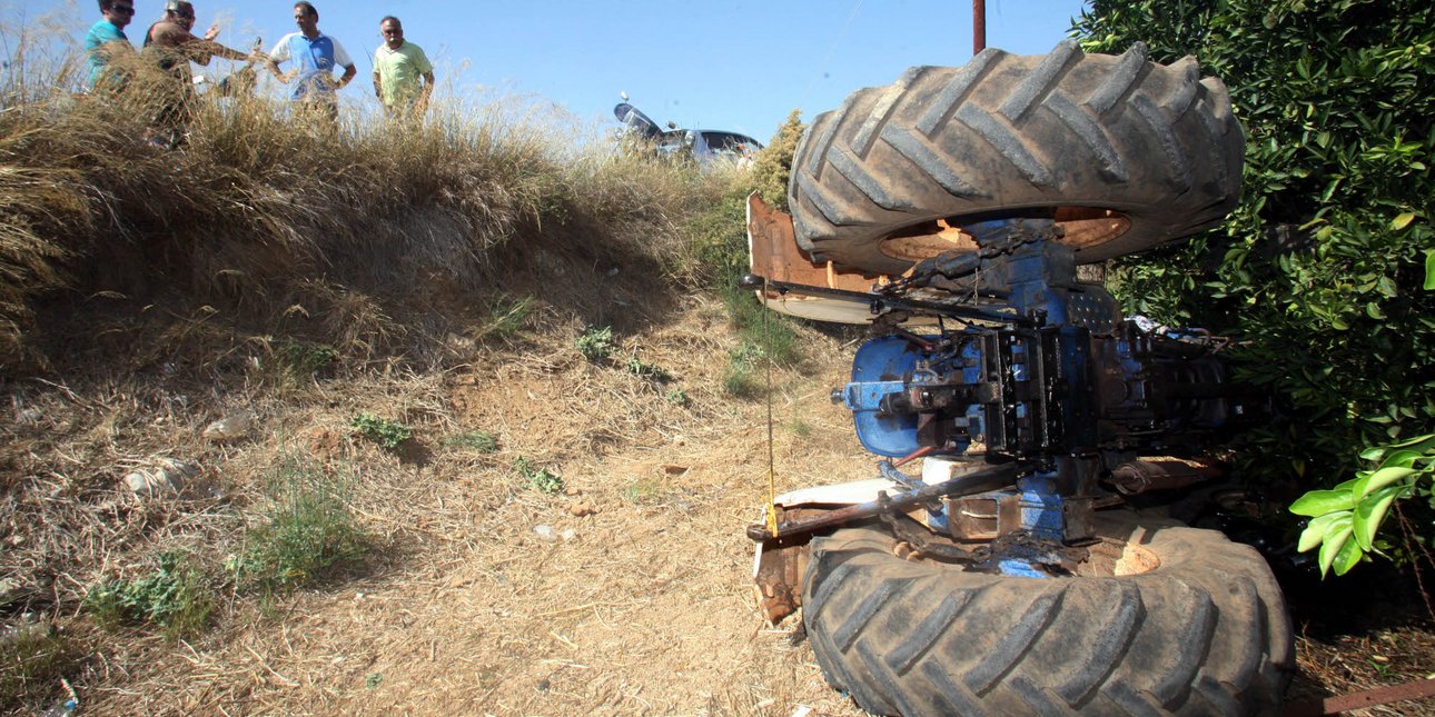 Μεσσηνία: Νεκρός 57χρονος, καταπλακώθηκε από τρακτέρ