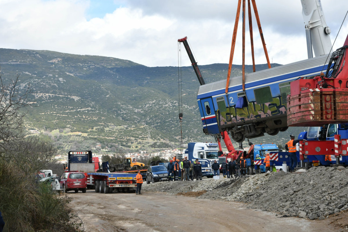 Τέμπη: Εξετάζεται η πιθανή εμπλοκή του πρώην γενικού γραμματέα Ξιφαρά για το «μπάζωμα»