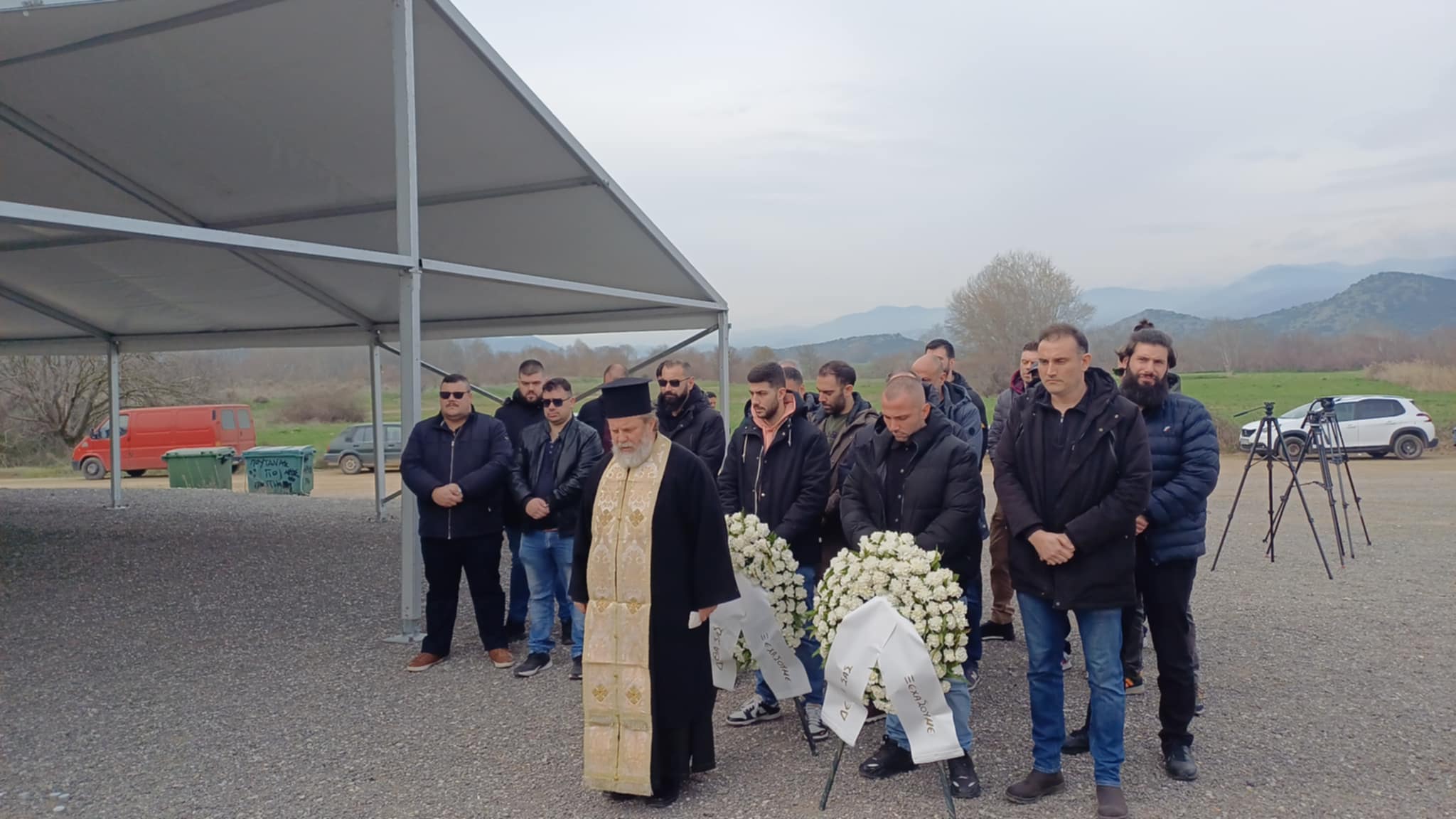 Φόρο τιμής στα θύματα της τραγωδίας Τεμπών απέτισαν μηχανοδηγοί από όλη την Ελλάδα (ΦΩΤΟ-ΒΙΝΤΕΟ)