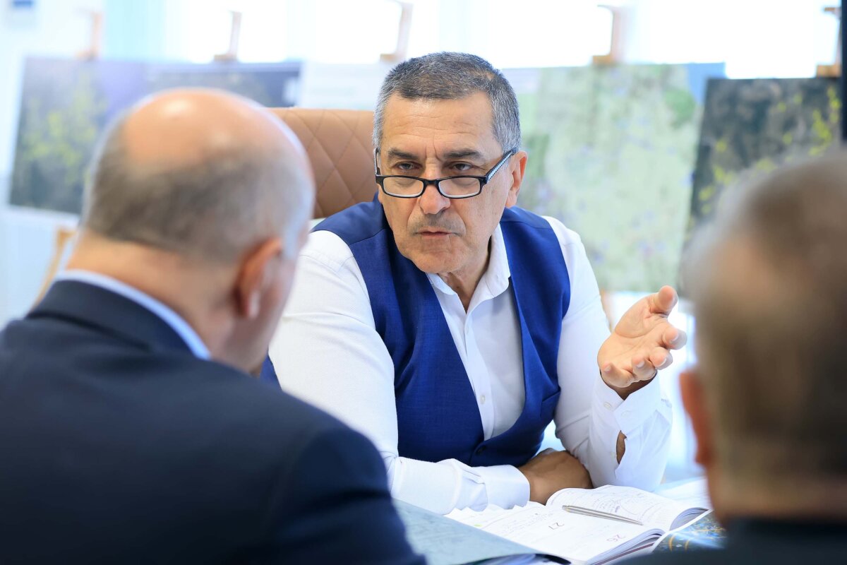 Η απάντηση του περιφερειάρχη  Δημήτρη Κουρέτα στον ΥΠΑΑΤ Κώστα Τσιάρα για ευλογιά και εμβόλιο Η απάντηση του περιφερειάρχη  Δημήτρη Κουρέτα στον ΥΠΑΑΤ Κώστα Τσιάρα για ευλογιά και εμβόλιο