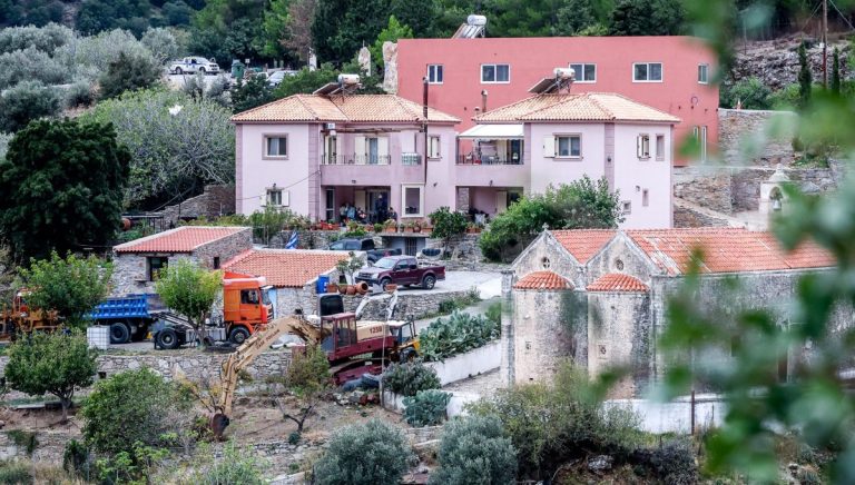 ΕΛΛΑΔΑ - «Φρούριο» τα Βορίζια: Σήμερα στις 14:00 η κηδεία του 39χρονου – Φόβοι για αντίποινα ΕΛΛΑΔΑ - «Φρούριο» τα Βορίζια: Σήμερα στις 14:00 η κηδεία του 39χρονου – Φόβοι για αντίποινα