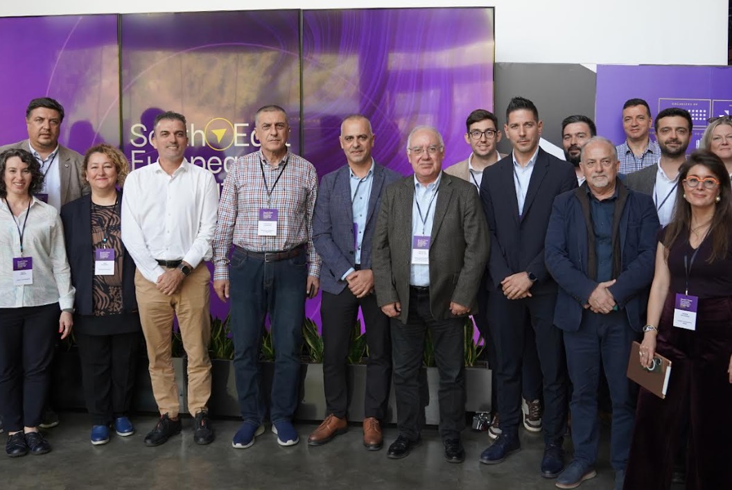 ΛΑΡΙΣΑ - Η Λάρισα χτίζει γέφυρες καινοτομίας στην Ευρώπη και προωθεί νέα λαμπρά μυαλά ΛΑΡΙΣΑ - Η Λάρισα χτίζει γέφυρες καινοτομίας στην Ευρώπη και προωθεί νέα λαμπρά μυαλά