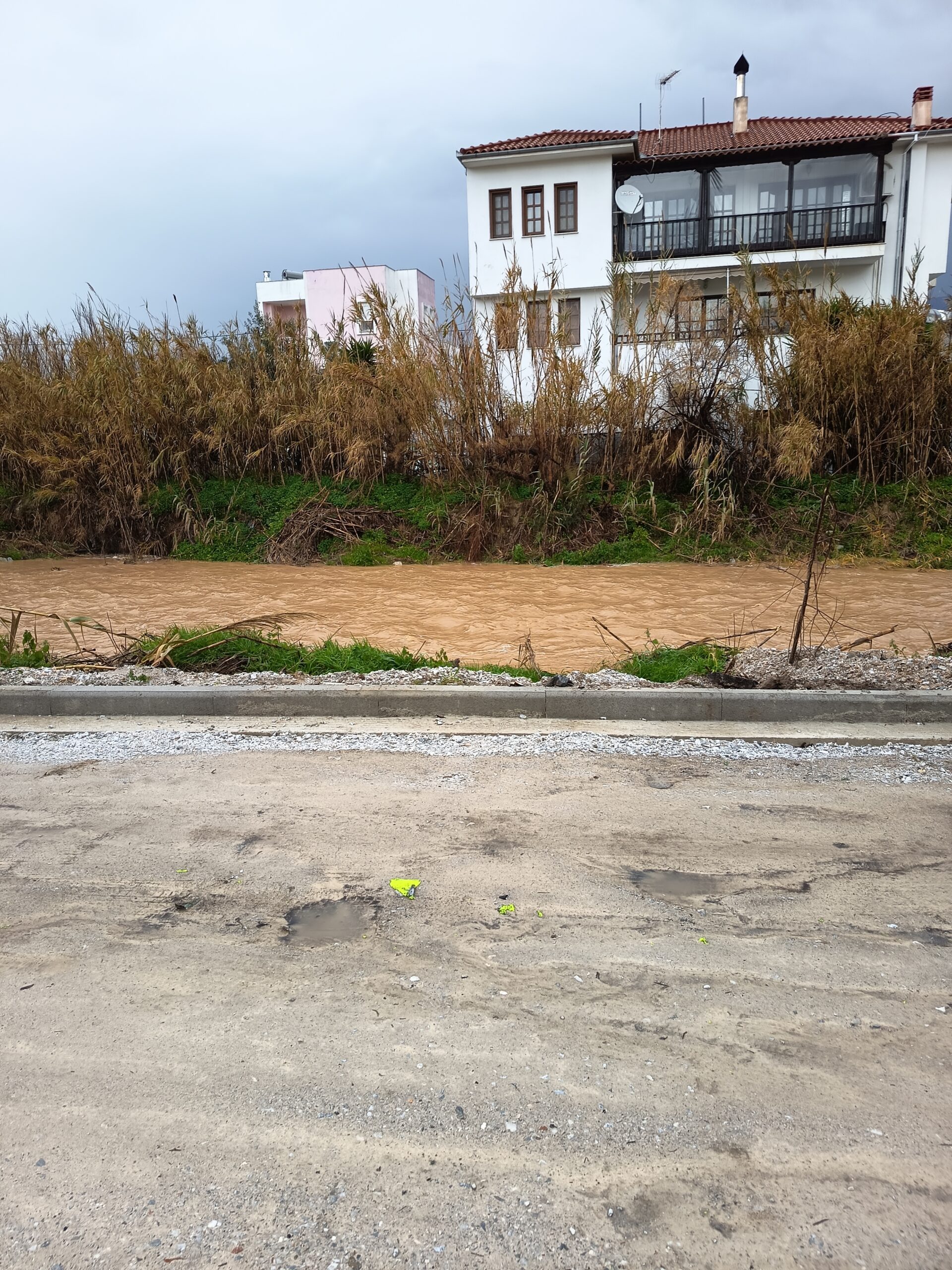 ΒΟΛΟΣ - Βόλος: «Φούσκωσε» το Αλιγαρόρεμα λόγω των έντονων βροχοπτώσεων ΒΟΛΟΣ - Βόλος: «Φούσκωσε» το Αλιγαρόρεμα λόγω των έντονων βροχοπτώσεων