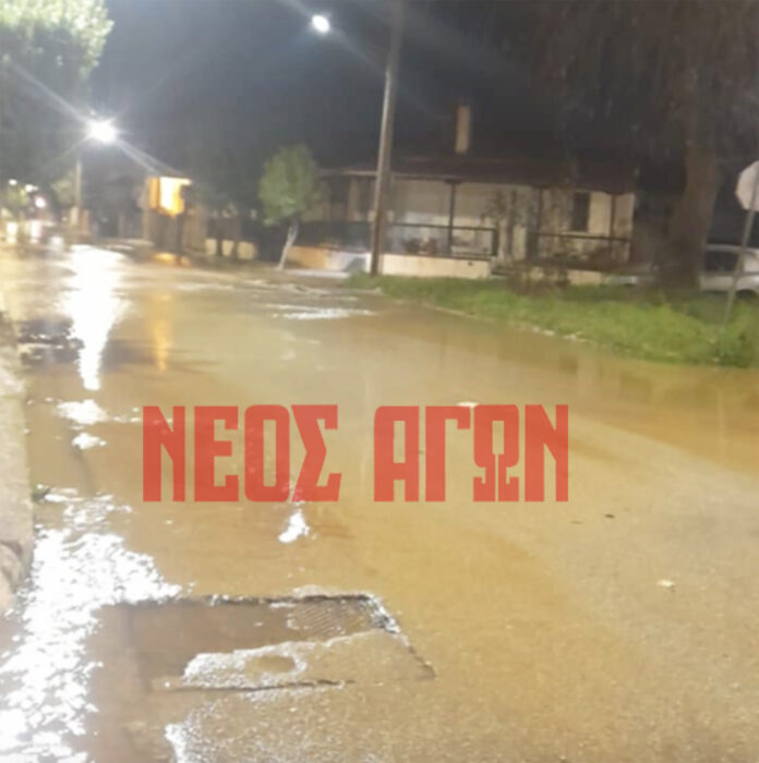 ΚΑΡΔΙΤΣΑ - Καρδίτσα: Πλημμύρισε τμήμα της Σαρανταπόρου μετά από σπάσιμο σε κεντρικό αγωγό της ΔΕΥΑΚ ΚΑΡΔΙΤΣΑ - Καρδίτσα: Πλημμύρισε τμήμα της Σαρανταπόρου μετά από σπάσιμο σε κεντρικό αγωγό της ΔΕΥΑΚ