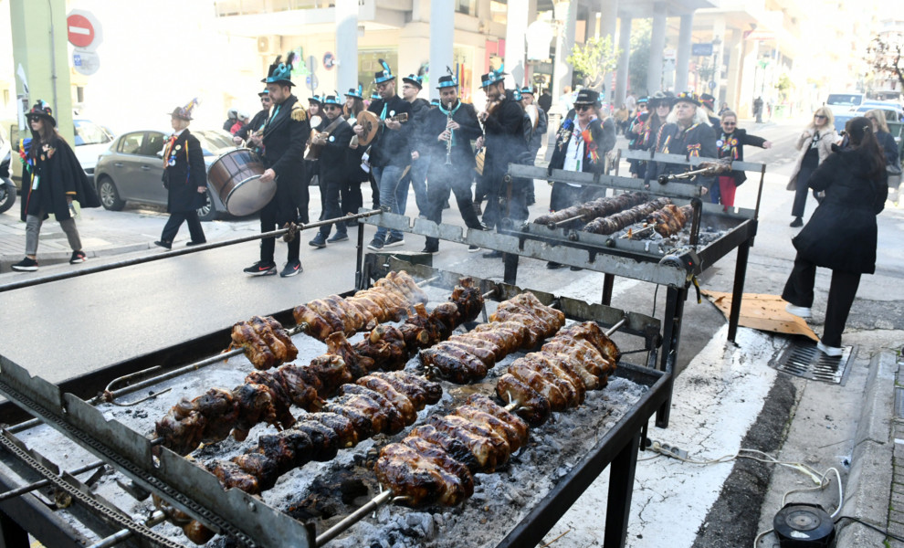 Τακούδης: Τσικνοπέμπτη με ομπρέλα το βράδυ για τους Λαρισαίους-συνεχίζεται ο άστατος καιρός