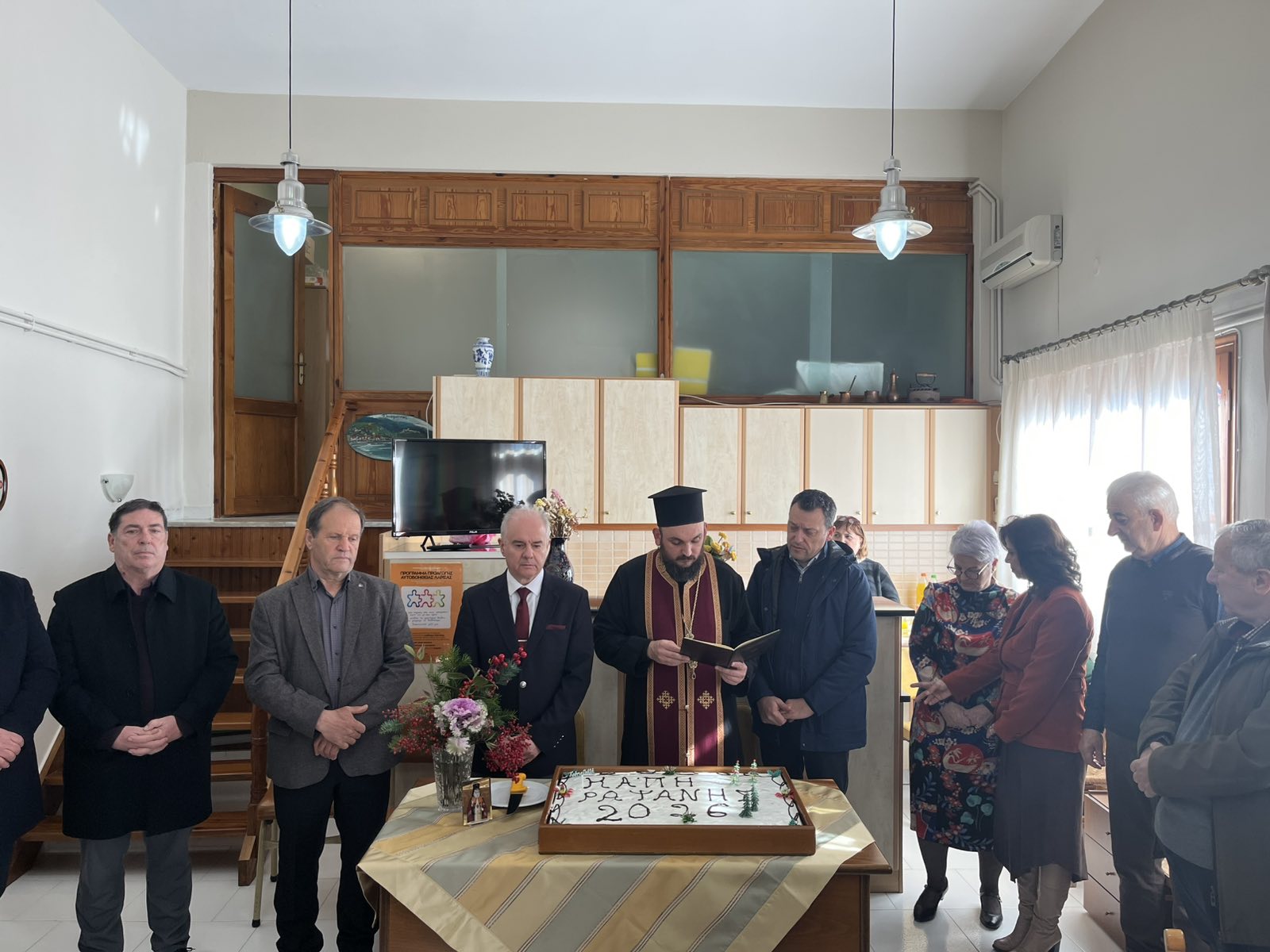 ΛΑΡΙΣΑ - Ζεστές στιγμές και ευχές στα ΚΑΠΗ του Δήμου Τεμπών ΛΑΡΙΣΑ - Ζεστές στιγμές και ευχές στα ΚΑΠΗ του Δήμου Τεμπών