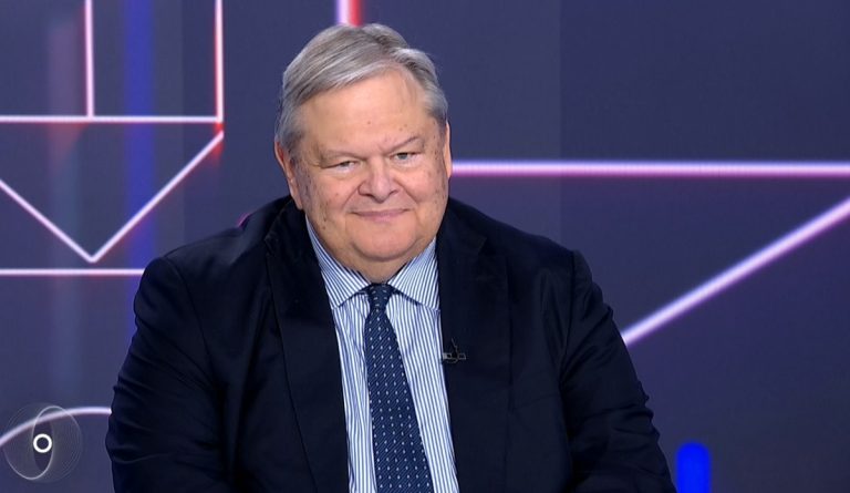 ΘΕΣΣΑΛΙΑ - Βόλος: Θεσμική σταθερότητα, γεωπολιτική και οικονομία στο επίκεντρο της ομιλίας Βενιζέλου ΘΕΣΣΑΛΙΑ - Βόλος: Θεσμική σταθερότητα, γεωπολιτική και οικονομία στο επίκεντρο της ομιλίας Βενιζέλου