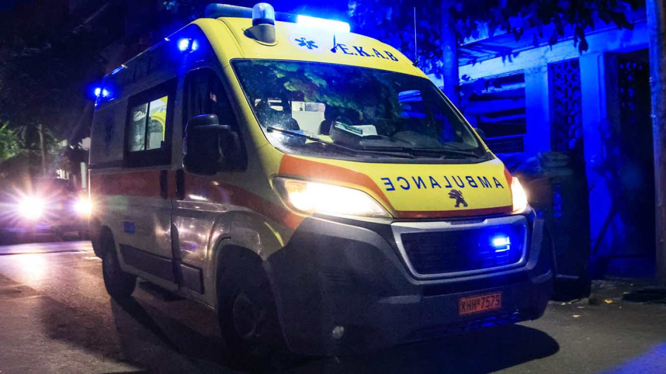 ΕΛΛΑΔΑ - Τραγωδία στη Λούτσα: Νεκρός 15χρονος οδηγός σε τροχαίο, δύο συνομήλικοί του τραυματίες, ήταν μαζί του στο ΙΧ ΕΛΛΑΔΑ - Τραγωδία στη Λούτσα: Νεκρός 15χρονος οδηγός σε τροχαίο, δύο συνομήλικοί του τραυματίες, ήταν μαζί του στο ΙΧ