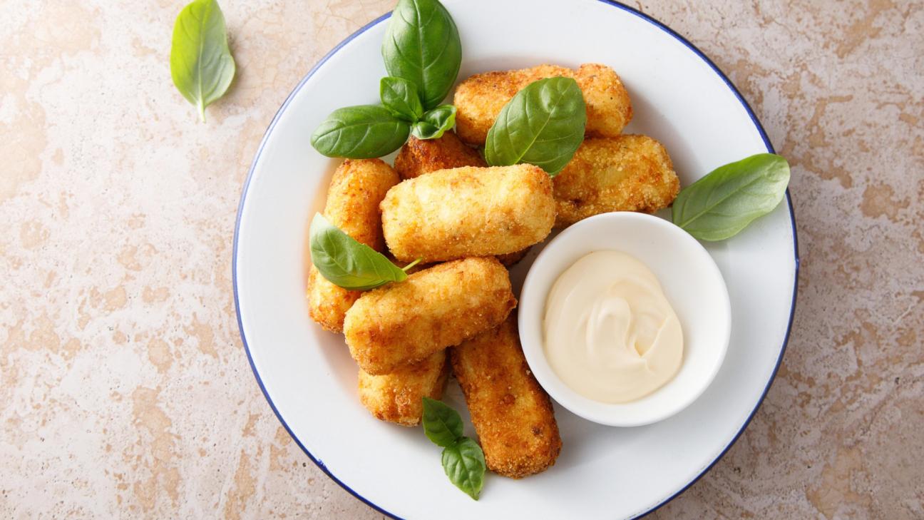 ΣΥΓΧΡΟΝΗ ΖΩΗ - Οι πιο νόστιμοι κεφτέδες για την Καθαρά Δευτέρα: Συνταγή με ταραμά και φρέσκο μάραθο ΣΥΓΧΡΟΝΗ ΖΩΗ - Οι πιο νόστιμοι κεφτέδες για την Καθαρά Δευτέρα: Συνταγή με ταραμά και φρέσκο μάραθο