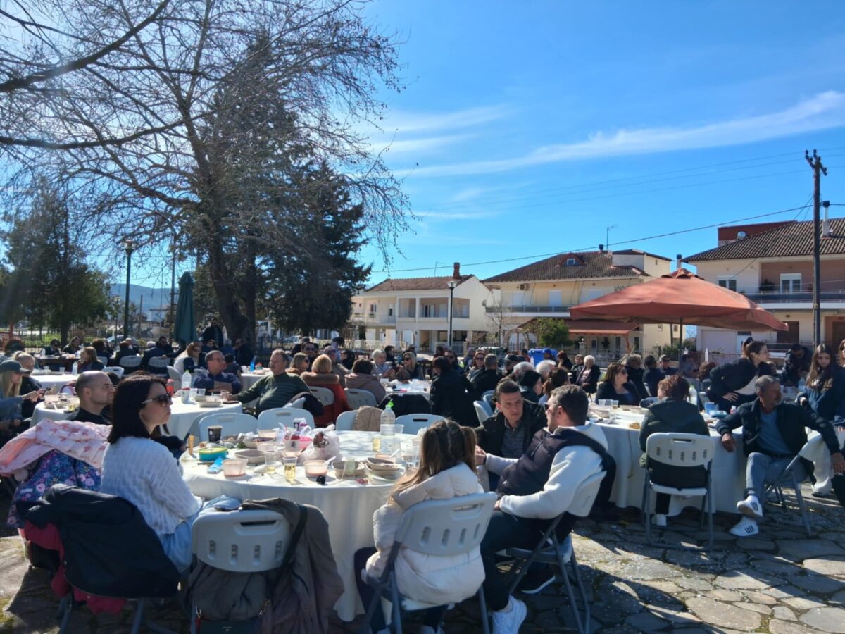Πλήθος κόσμου στις εορταστικές εκδηλώσεις του Δήμου Φαρσάλων για την Καθαρά Δευτέρα (φώτο)