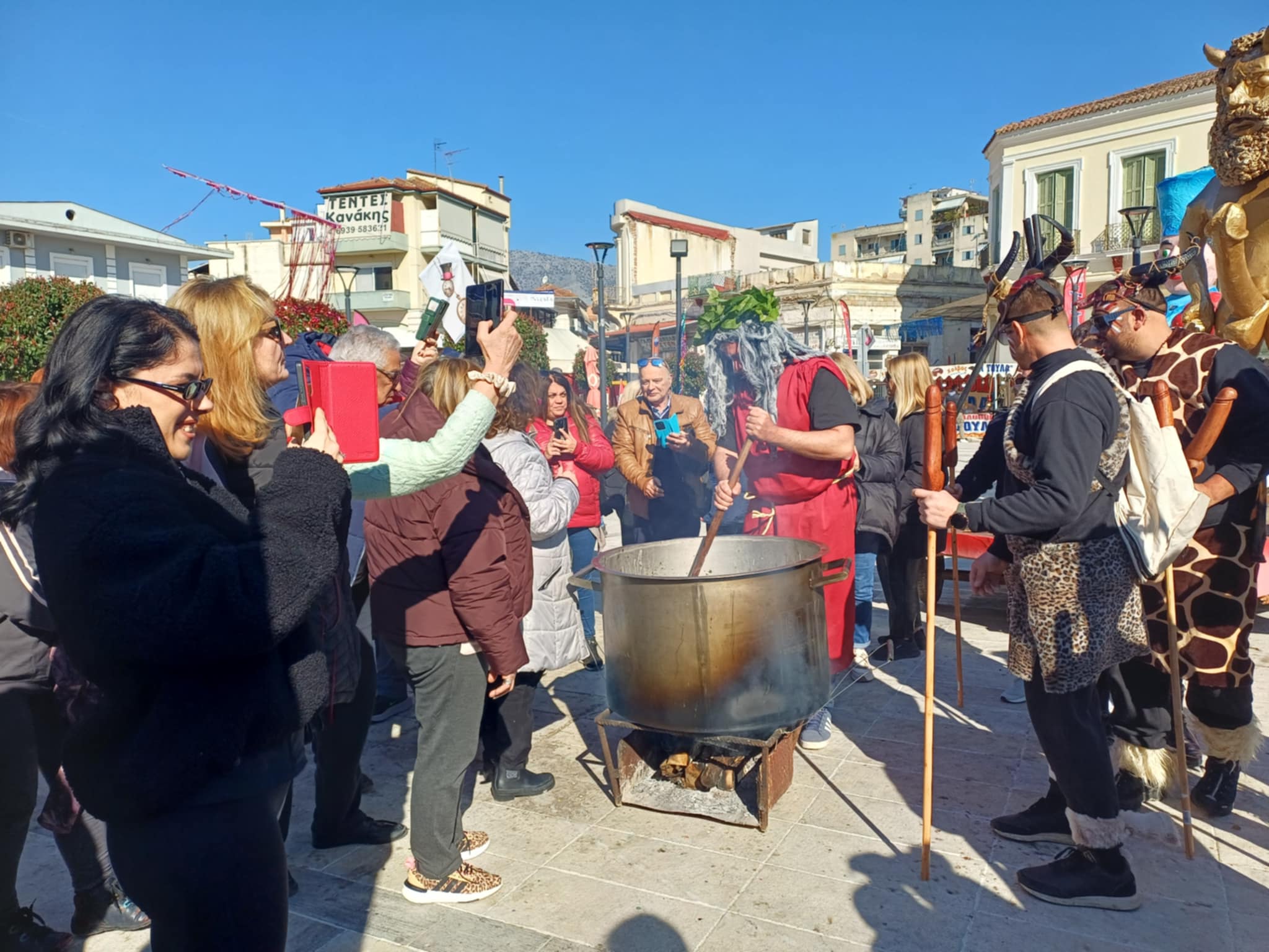 ΛΑΡΙΣΑ - Αναστάτωση στο Μπουρανί-Mεράκλωσε, μέθυσε και βρέθηκε από το γλέντι στο Κέντρο Υγείας ΛΑΡΙΣΑ - Αναστάτωση στο Μπουρανί-Mεράκλωσε, μέθυσε και βρέθηκε από το γλέντι στο Κέντρο Υγείας