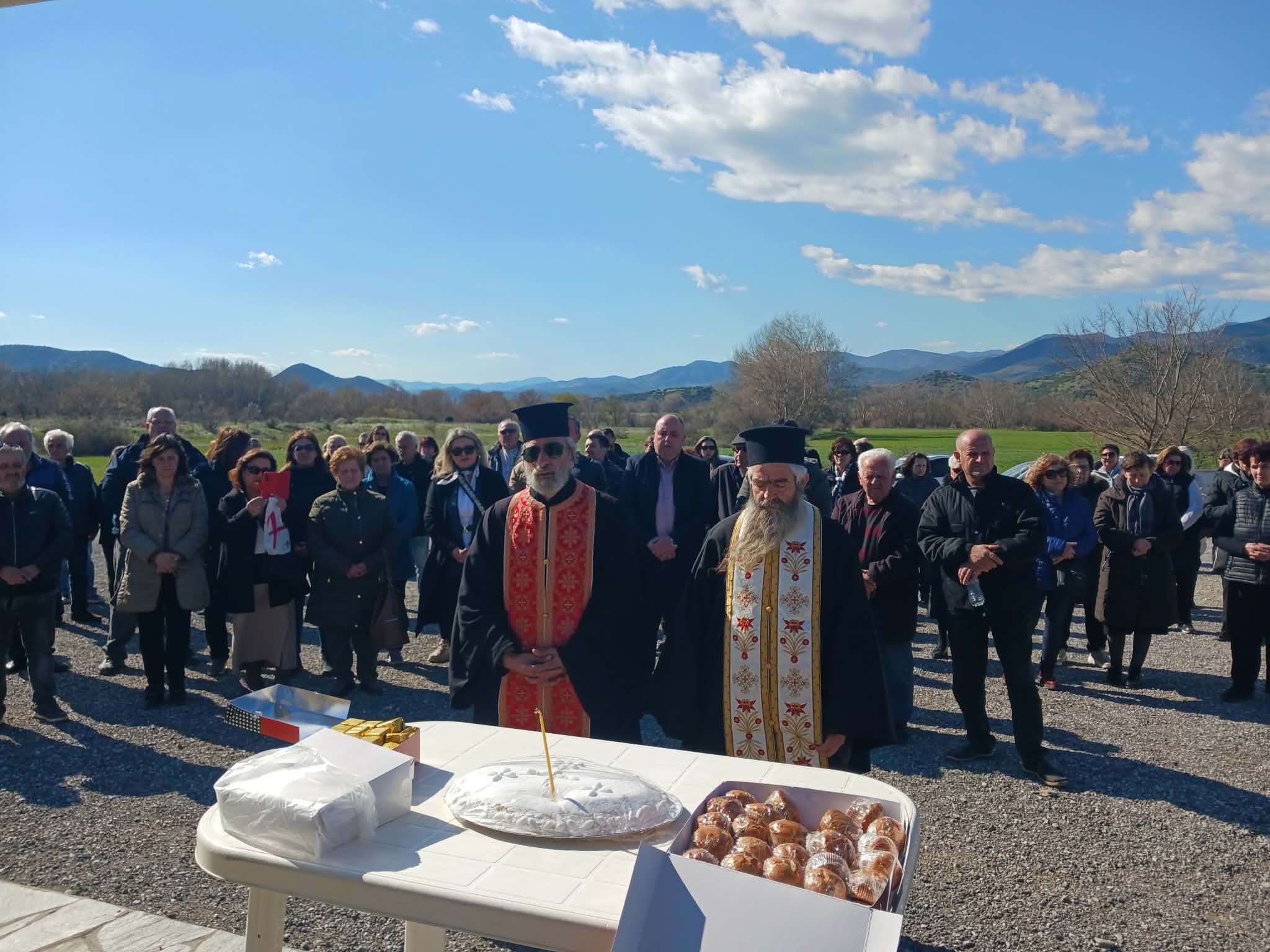 ΛΑΡΙΣΑ - Επιμνημόσυνη δέηση στη μνήμη των θυμάτων στα Τέμπη (ΦΩΤΟ) ΛΑΡΙΣΑ - Επιμνημόσυνη δέηση στη μνήμη των θυμάτων στα Τέμπη (ΦΩΤΟ)