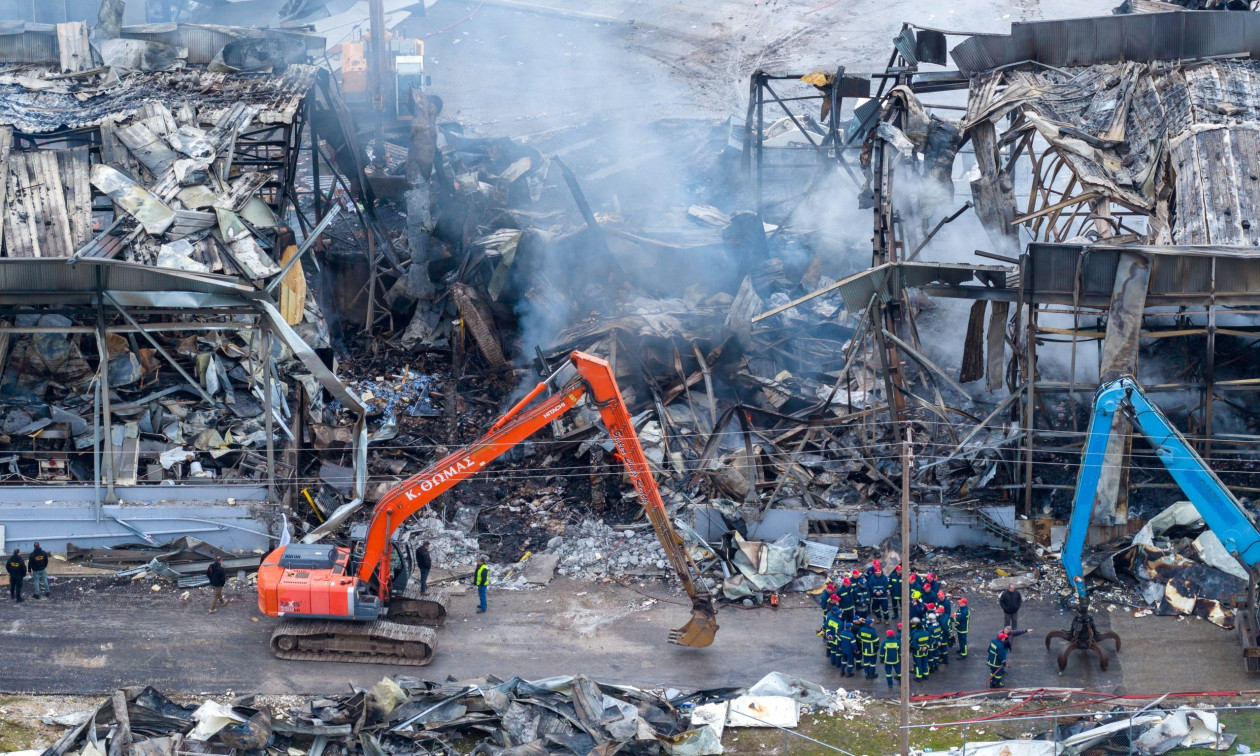 ΤΡΙΚΑΛΑ - Πόρισμα ΕΜΠ για τη φονική έκρηξη στα Τρίκαλα: Διαβρωμένος σωλήνας χωρίς αντιδιαβρωτική προστασία ΤΡΙΚΑΛΑ - Πόρισμα ΕΜΠ για τη φονική έκρηξη στα Τρίκαλα: Διαβρωμένος σωλήνας χωρίς αντιδιαβρωτική προστασία