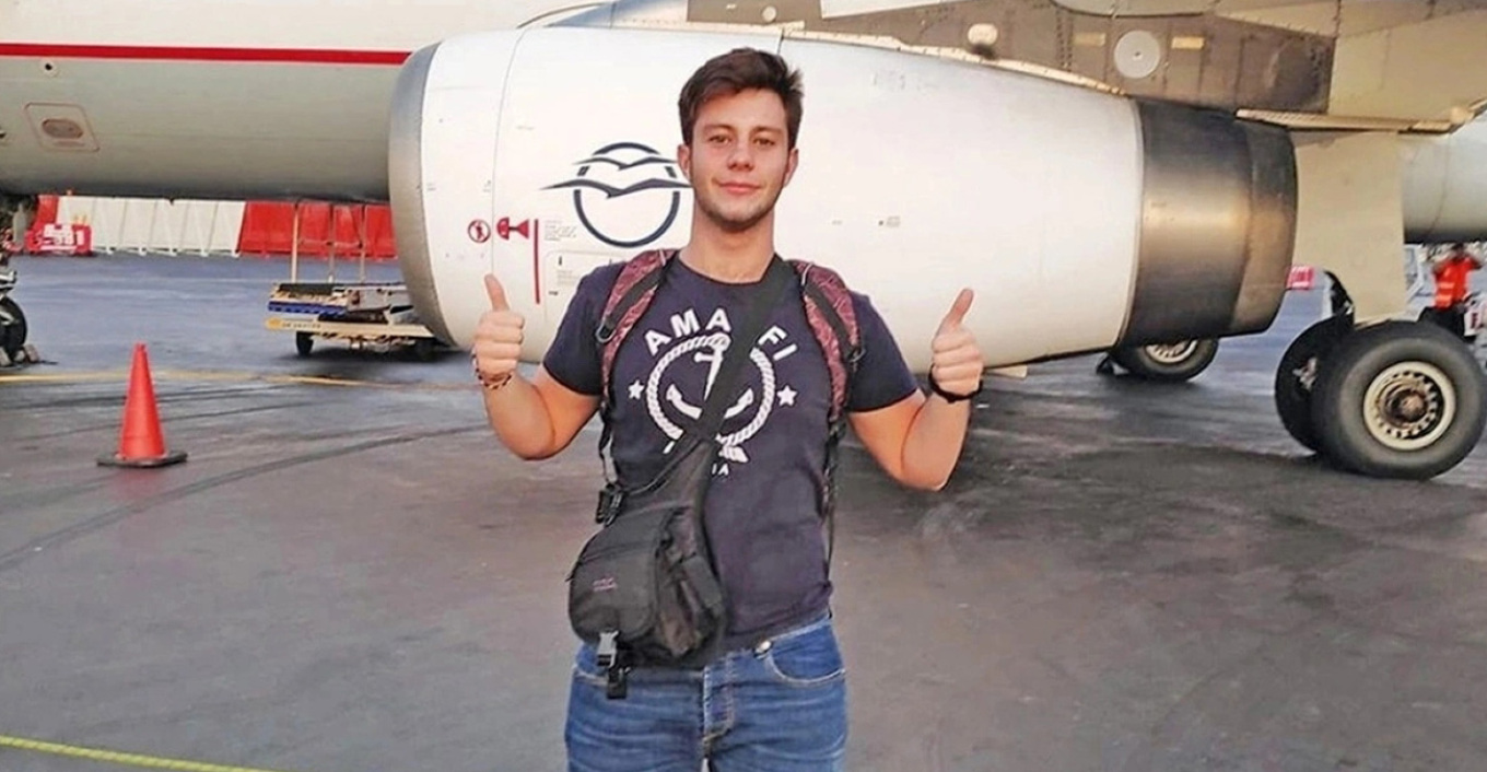 ΒΟΛΟΣ - «Ο χρόνος δεν γιατρεύει, ο κόσμος όλος δύο πράσινα μάτια» λέει η μητέρα του Γεράσιμου Ιάσονα που επιβίωσε στα Τέμπη ΒΟΛΟΣ - «Ο χρόνος δεν γιατρεύει, ο κόσμος όλος δύο πράσινα μάτια» λέει η μητέρα του Γεράσιμου Ιάσονα που επιβίωσε στα Τέμπη