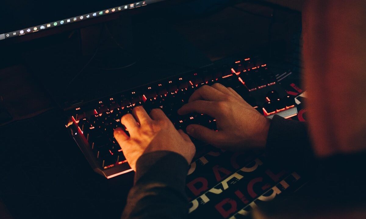 ΛΑΡΙΣΑ - Λάρισα: Καταδικάστηκε αλλά αφέθηκε ελεύθερος 42χρονος για την κατοχή υλικού παιδικής πορνογραφίας ΛΑΡΙΣΑ - Λάρισα: Καταδικάστηκε αλλά αφέθηκε ελεύθερος 42χρονος για την κατοχή υλικού παιδικής πορνογραφίας