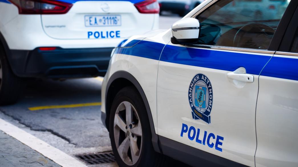 Λάρισα: Τέσσερις συλλήψεις για δύο ληστείες – Όσα βρήκαν οι αστυνομικοί (ΦΩΤΟ)