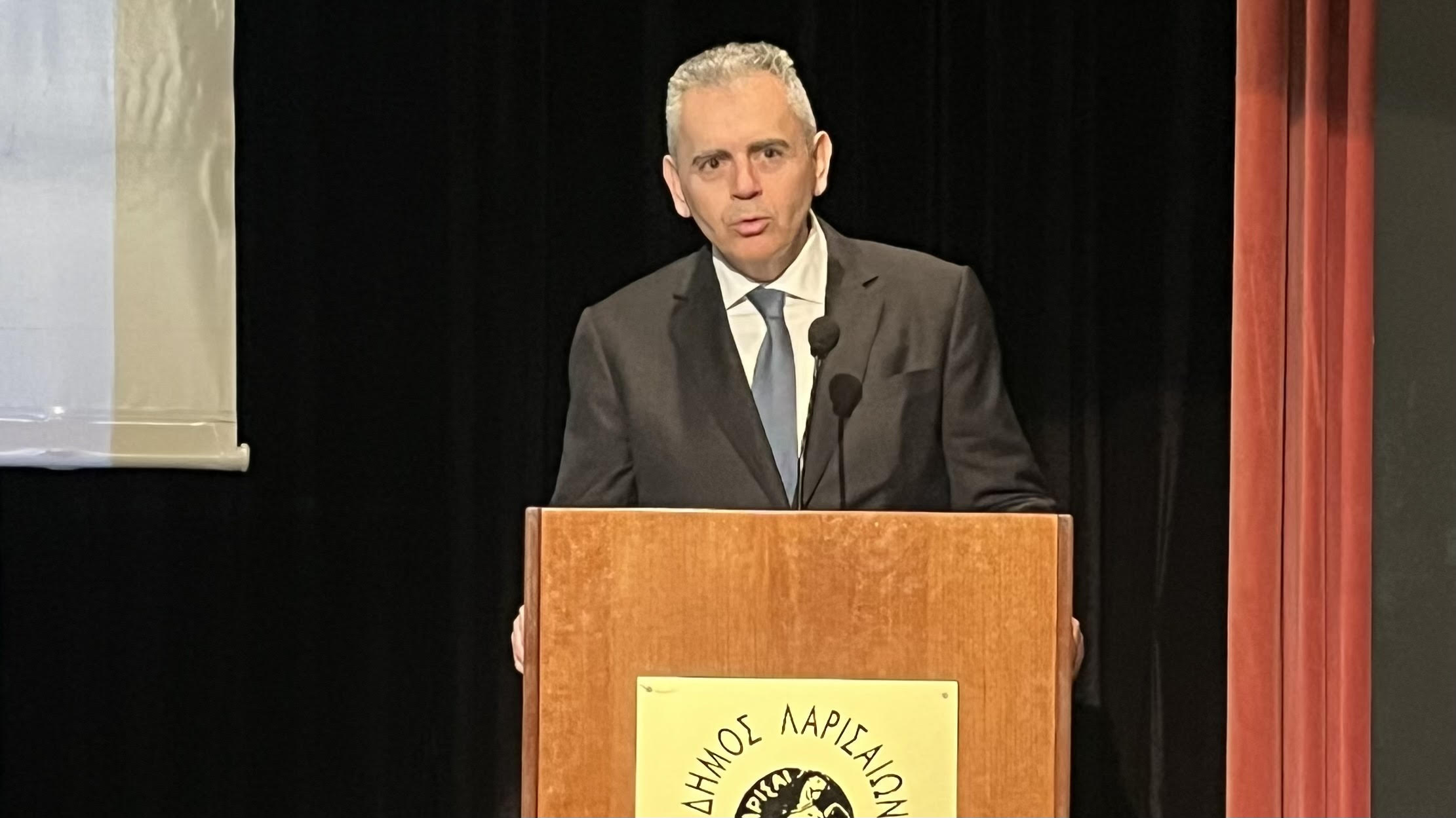 ΛΑΡΙΣΑ - Χαρακόπουλος: Ηρωίδες οι γυναίκες στο Ιράν που βγάζουν τη μαντίλα ΛΑΡΙΣΑ - Χαρακόπουλος: Ηρωίδες οι γυναίκες στο Ιράν που βγάζουν τη μαντίλα