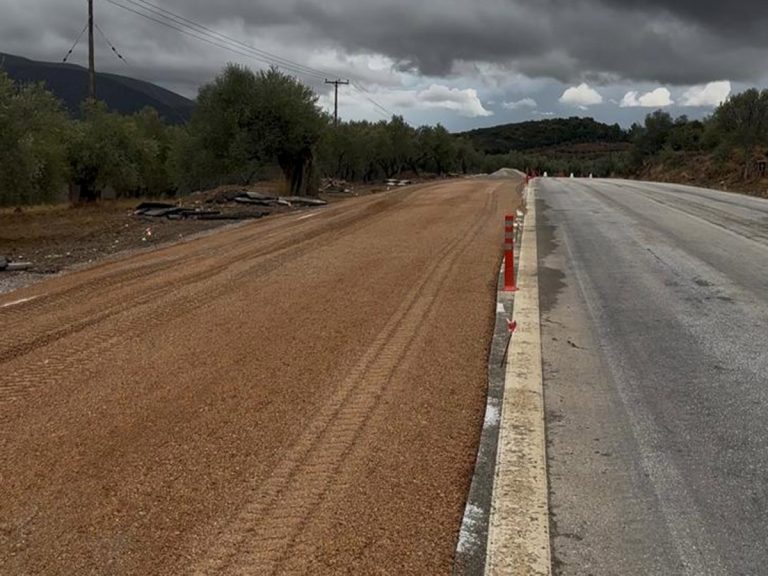 ΛΑΡΙΣΑ - Έργα ύψους 10 εκ. ευρώ για την βελτίωση της οδικής ασφάλειας στην Π.Ε. Λάρισας ΛΑΡΙΣΑ - Έργα ύψους 10 εκ. ευρώ για την βελτίωση της οδικής ασφάλειας στην Π.Ε. Λάρισας