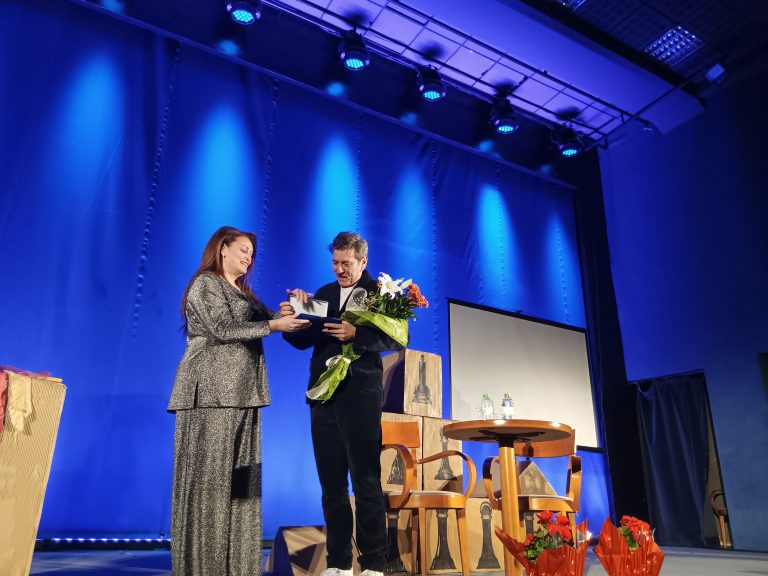 ΠΟΛΙΤΙΣΜΟΣ - Τον ηθοποιό Γιάννη Στάνκογλου τίμησε το 41ο Πανελλήνιο Φεστιβάλ Ερασιτεχνικού Θεάτρου Καρδίτσας ΠΟΛΙΤΙΣΜΟΣ - Τον ηθοποιό Γιάννη Στάνκογλου τίμησε το 41ο Πανελλήνιο Φεστιβάλ Ερασιτεχνικού Θεάτρου Καρδίτσας