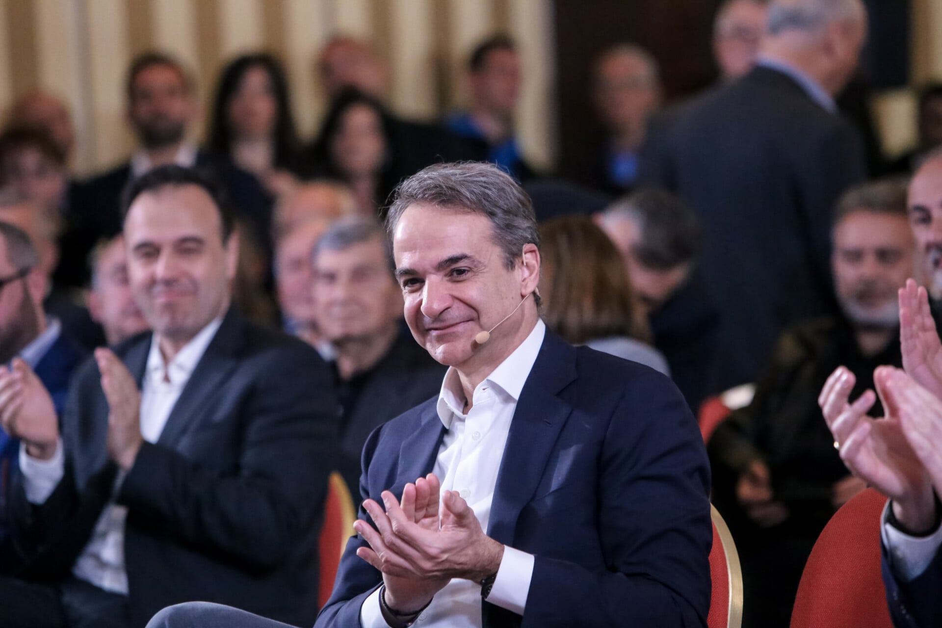 ΛΑΡΙΣΑ - Σκληρή ανάρτηση Θανάση Φούντα προέδρου ΕΛΜΕ Λάρισας για το προσυνέδριο: «Καλοταϊσμένοι και ζήτουλες αξιωμάτων» ΛΑΡΙΣΑ - Σκληρή ανάρτηση Θανάση Φούντα προέδρου ΕΛΜΕ Λάρισας για το προσυνέδριο: «Καλοταϊσμένοι και ζήτουλες αξιωμάτων»