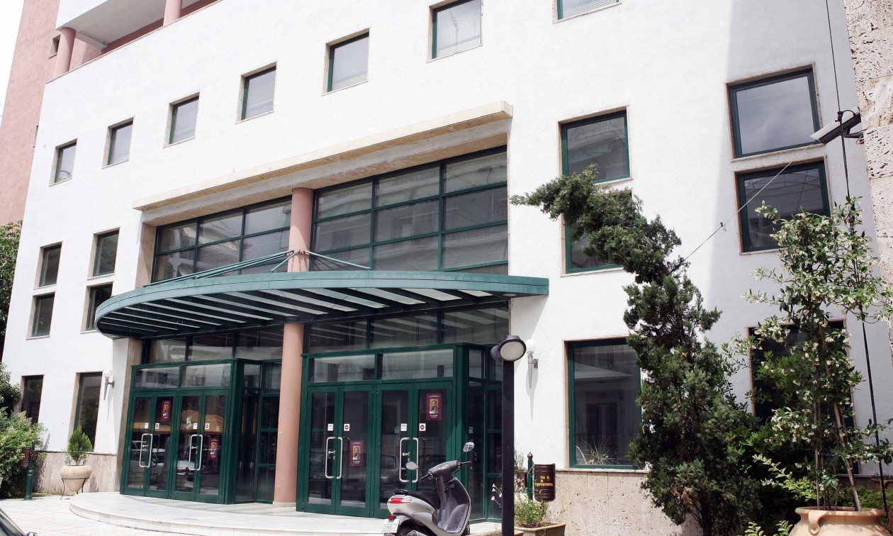 ΕΛΛΑΔΑ - Βέροια: Για απόπειρα δολοφονίας κατηγορείται ο 20χρονος για τον ξυλοδαρμό της 24χρονης ΕΛΛΑΔΑ - Βέροια: Για απόπειρα δολοφονίας κατηγορείται ο 20χρονος για τον ξυλοδαρμό της 24χρονης