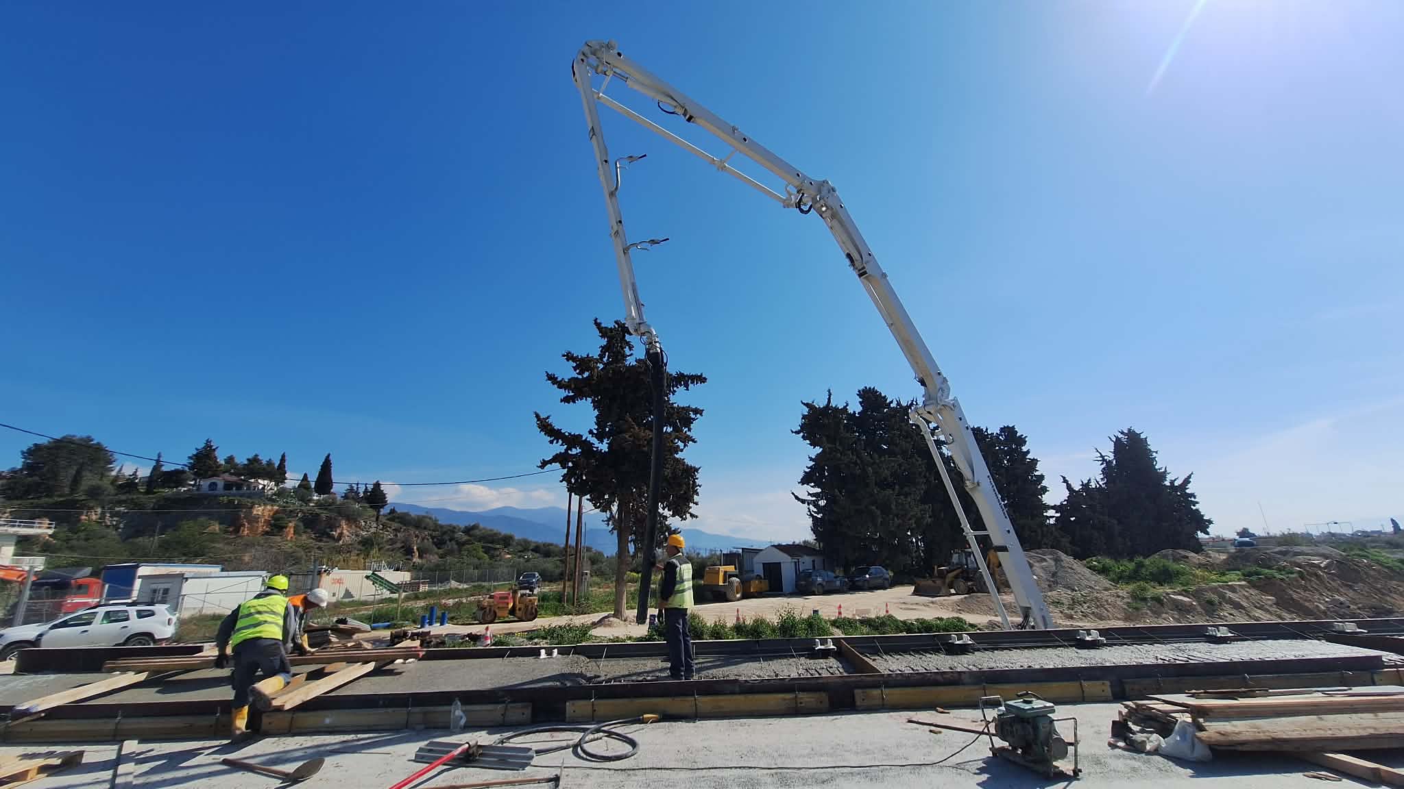 Τη Μεγάλη Εβδομάδα παραδίδεται σε λειτουργία η γέφυρα στο Αλυγαρόρεμα, στις Αλυκές (ΦΩΤΟ+video)