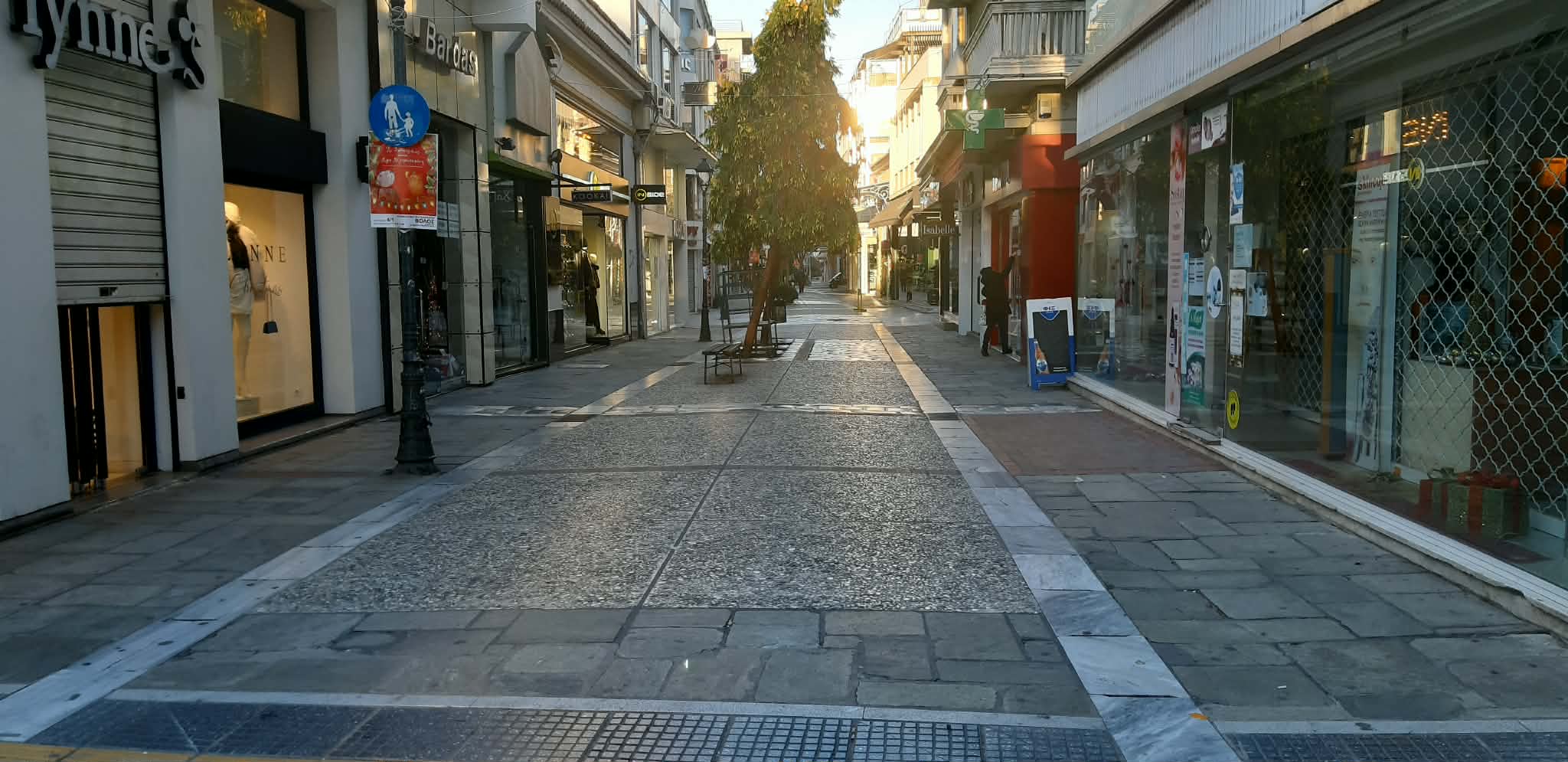 Οντόπουλος: Σε οικογένεια με δύο μισθούς ο ένας πάει γαι το μάρκετ και ο άλλος για ενοίκιο κοινόχρηστα (video) Οντόπουλος: Σε οικογένεια με δύο μισθούς ο ένας πάει γαι το μάρκετ και ο άλλος για ενοίκιο κοινόχρηστα (video)