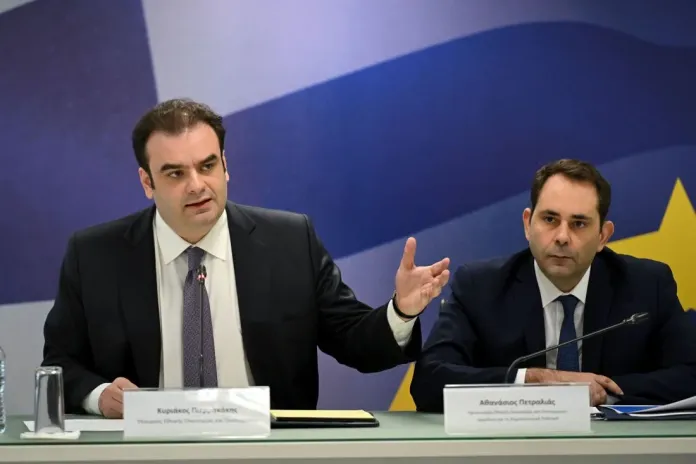 ΟΙΚΟΝΟΜΙΑ - Δείτε πίνακες και παραδείγματα με τα μέτρα για fuel pass, diesel κίνησης και ακτοπλοϊκά εισιτήρια ΟΙΚΟΝΟΜΙΑ - Δείτε πίνακες και παραδείγματα με τα μέτρα για fuel pass, diesel κίνησης και ακτοπλοϊκά εισιτήρια