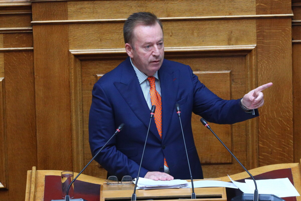 ΛΑΡΙΣΑ - Σφοδρή επίθεση Β. Κόκκαλη για το νομοσχέδιο στα ταξί: «Κόντρα στην κοινή λογική και εξόντωση των επαγγελματιών» (βίντεο) ΛΑΡΙΣΑ - Σφοδρή επίθεση Β. Κόκκαλη για το νομοσχέδιο στα ταξί: «Κόντρα στην κοινή λογική και εξόντωση των επαγγελματιών» (βίντεο)