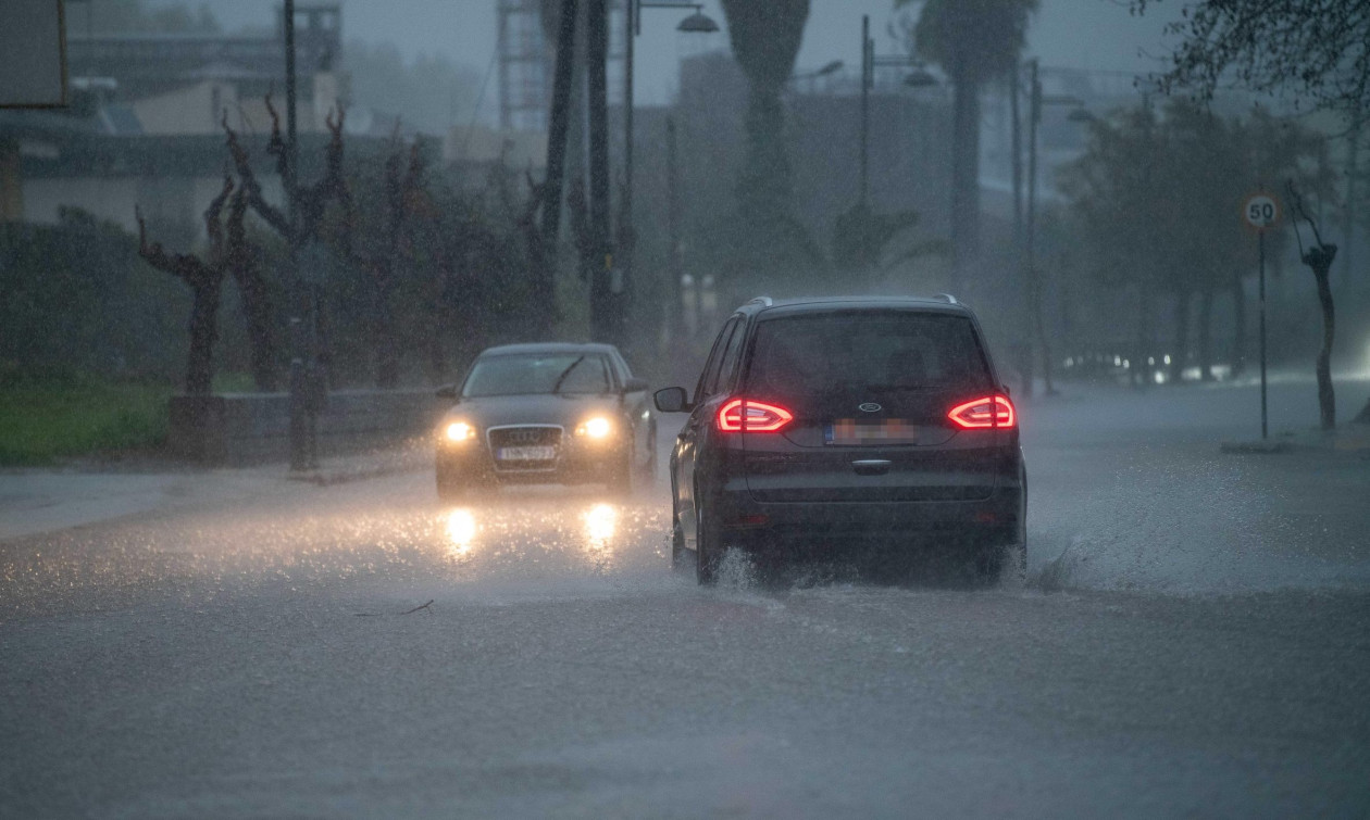 Έκτακτο δελτίο για την κακοκαιρία «Erminio» – Στις περιοχές που βρίσκονται στο «κόκκινο» και η Θεσσαλία