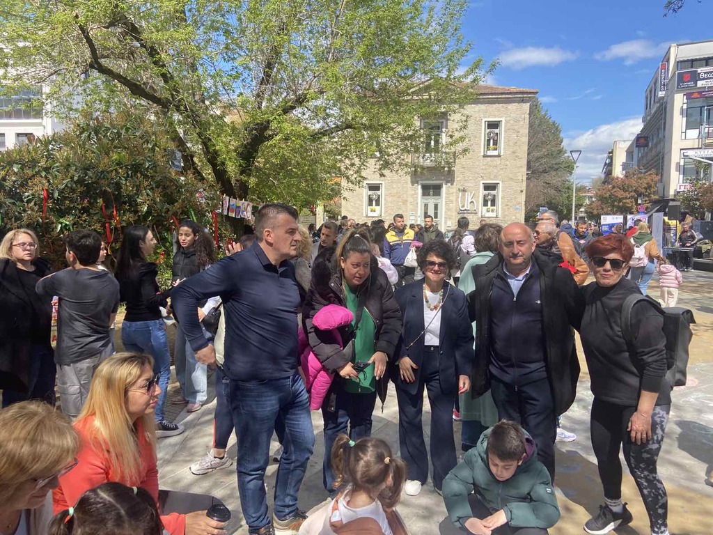 ΤΡΙΚΑΛΑ - «Καλό Πάσχα» με μεγάλη παιδική γιορτή από τα ΚΔΑΠ του Δήμου Τρικκαίων (φωτ.) ΤΡΙΚΑΛΑ - «Καλό Πάσχα» με μεγάλη παιδική γιορτή από τα ΚΔΑΠ του Δήμου Τρικκαίων (φωτ.)